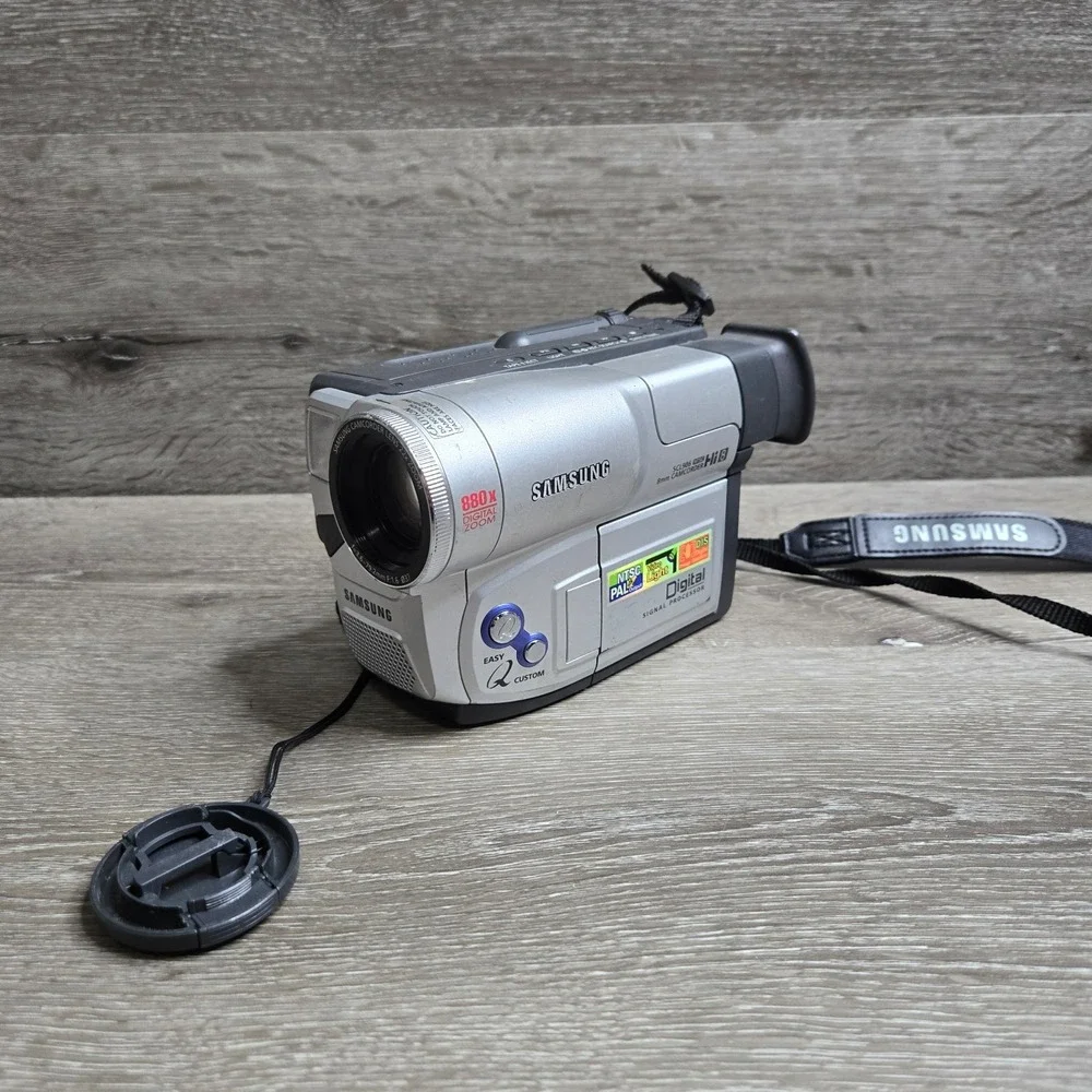 Samsung SCL906 NTSC Video Camera Camcorder (No battery or charger) As Is